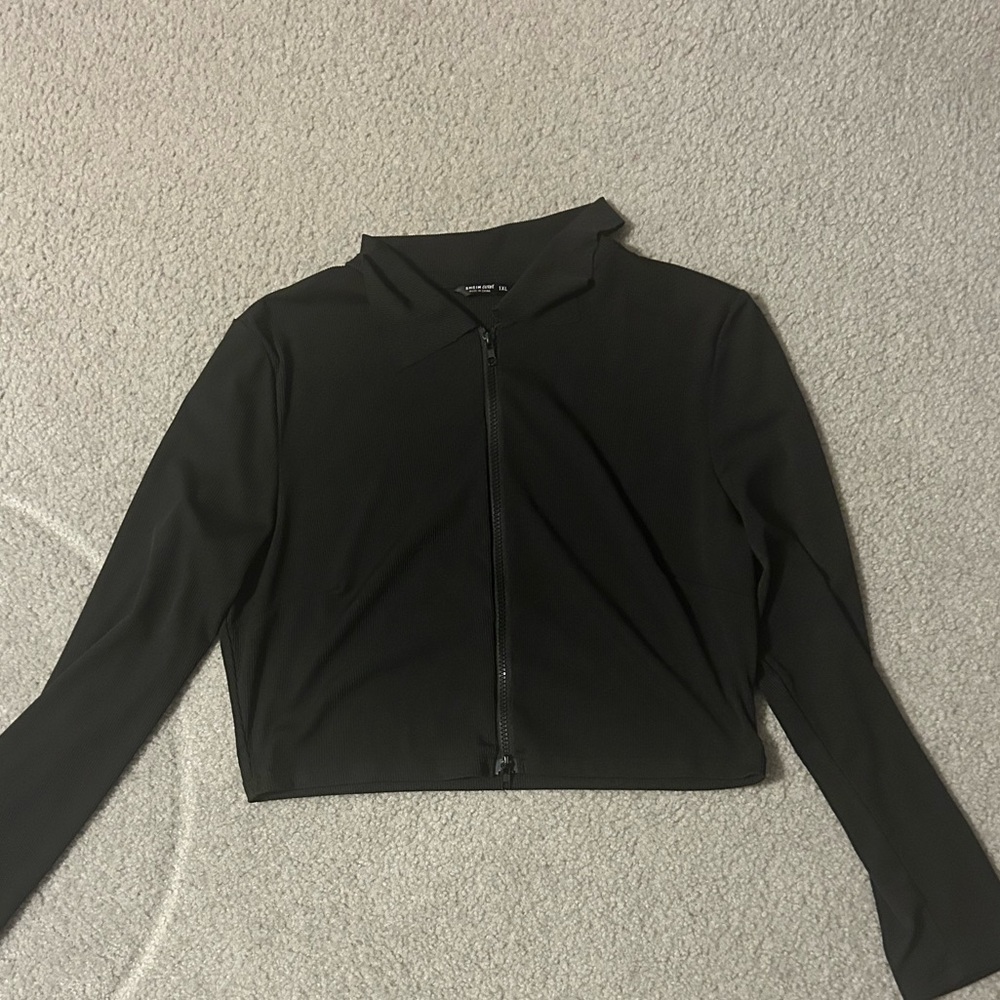 SHEIN curve cropped black jacket